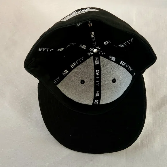 New Era 59FIFTY NPB Fukuoka Softbank Hawks Black White Japanese Team Rare 7 1/2
